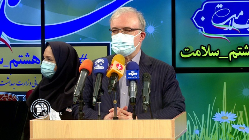 Iranpress: وزير الصحة: 600 ألف من مدافعي الصحة العامة يخدمون الشعب