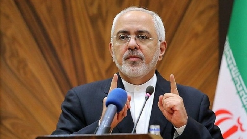 Iranpress: ظريف: إيران فقط التزمت بالاتفاق النووي