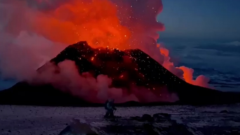 Iranpress: صور مذهلة لثوران بركان كامتشاتكا في روسيا