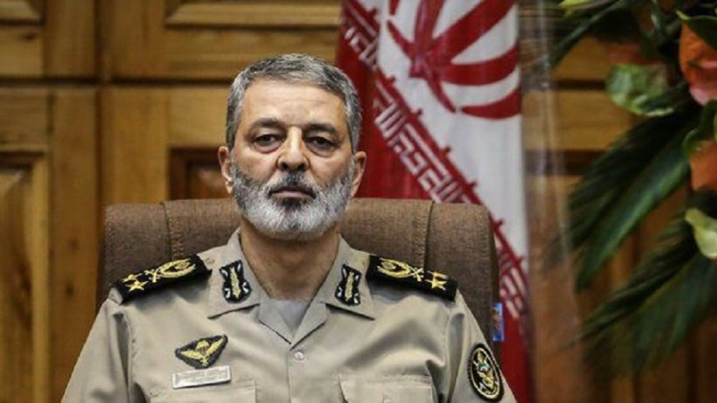 Iranpress: القوات المسلحة الإيرانية تعتبر عنصر إيران الاستراتيجي 