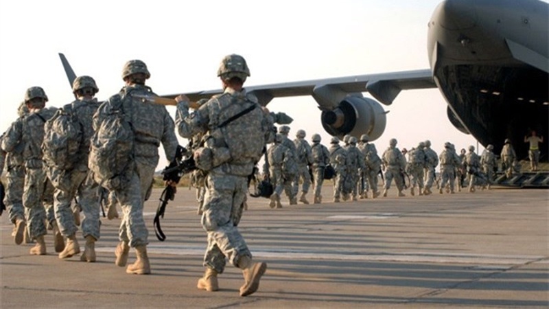 Iranpress: بدء عملية انسحاب القوات الأمريكية من أفغانستان