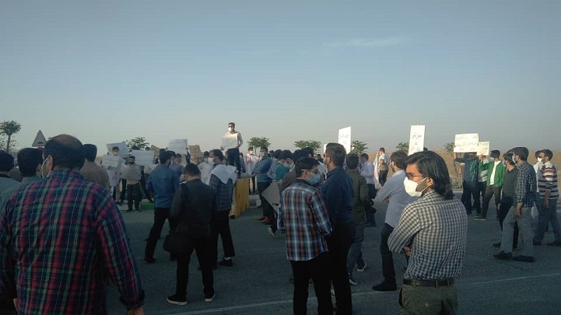 Iranpress: اعتصام طلاب إيرانيين دعمًا للإنجازات النووية