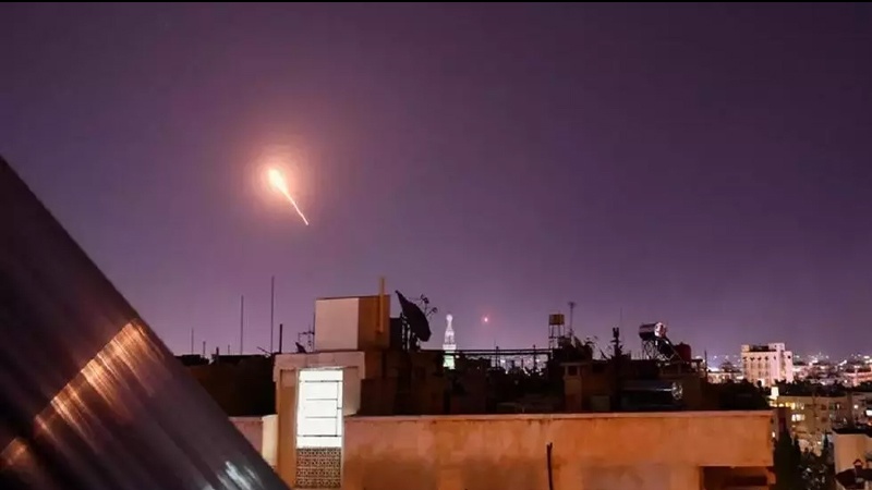 Iranpress: استمرار الهجمات الصاروخية الإسرائيلية على سوريا