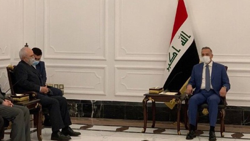 Iranpress: ظريف يلتقي رئيس الوزراء العراقي