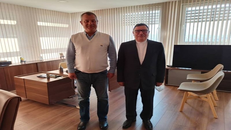 Iranpress: مؤسسة الإذاعة والتلفزيون الإيرانية توقع اتفاقية تفاهم مع التلفزيون الوطني البلغاري 