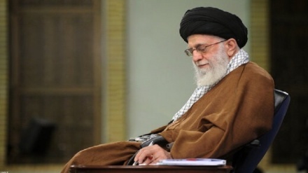قائد الثورة الإسلامية يشكر السيد حسن نصرالله وهنية