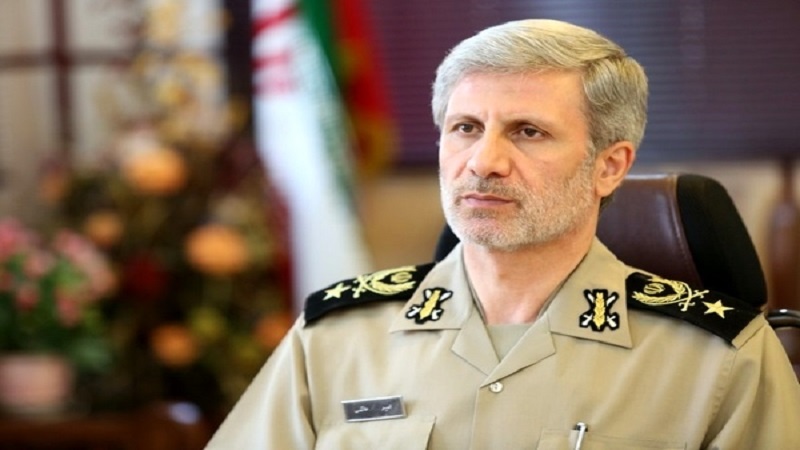 Iranpress: وزير الدفاع: إيران أصبحت أكبر ضحية للألغام في الحرب المفروضة