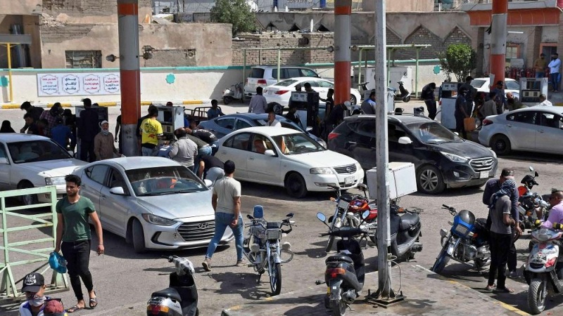 Iranpress: نقص الوقود في العراق بسبب الاضطرابات في مصفاة الناصرية النفطية