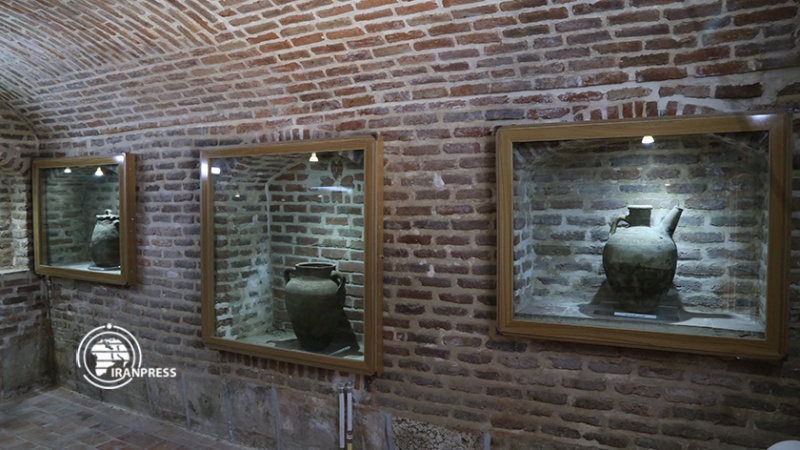 Iranpress: متحف أردبيل الأثري يعرض الحضارة الإيرانية