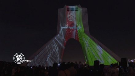 إضاءة برج ’آزادي‘ بألوان علم أفغانستان 