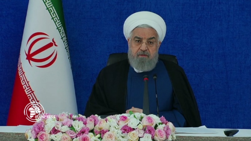 Iranpress: روحاني يعلن عن انحسار عدد المصابين بكورونا في إيران