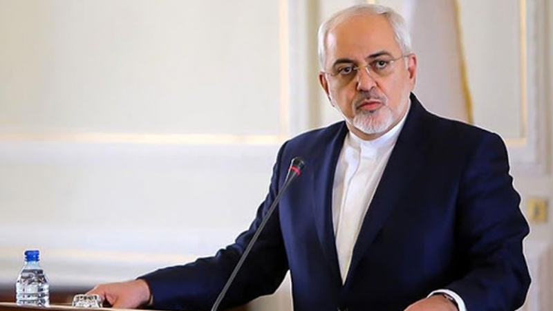 Iranpress: ظريف: إلغاء الحظر على إيران واجب قانوني لأميركا
