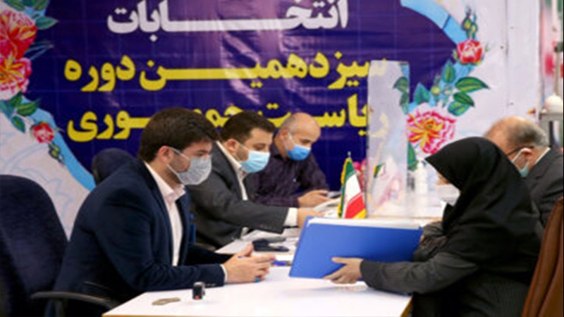 Iranpress: تسجيل 93 مرشحا للإنتخابات الرئاسية الإيرانية