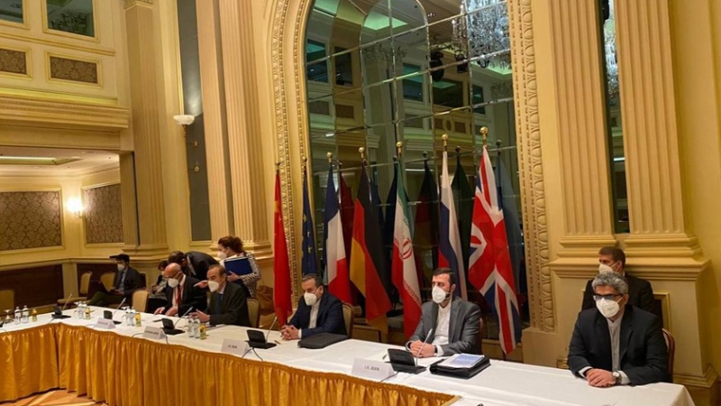 Iranpress: استئناف اجتماع اللجنة المشتركة للاتفاق النووي
