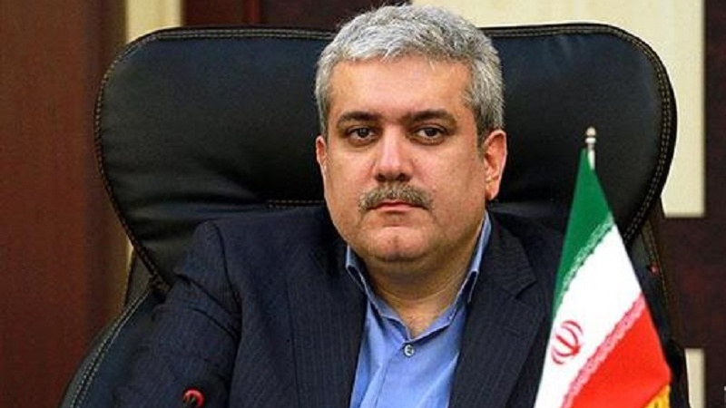 Iranpress: عودة ما يزيد عن ألفي نخبة إيرانية إلى أحضان الوطن