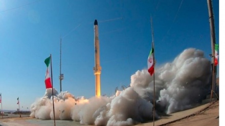 تطوير الصناعة الفضائية في إيران