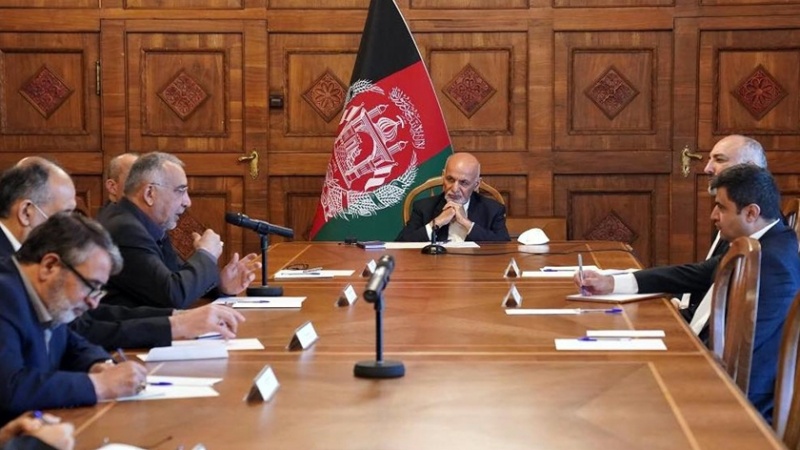 Iranpress: ممثل وزارة الخارجية الإيرانية يلتقي بالرئيس الأفغاني