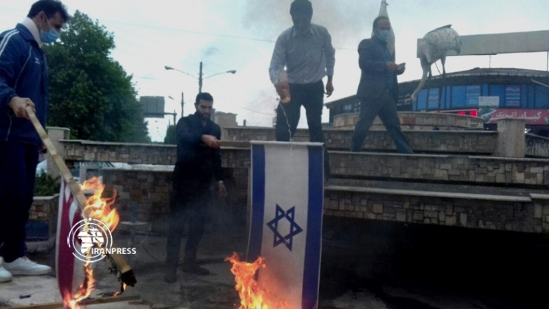 Iranpress: مراسم احياء يوم القدس العالمي في العاصمة الايرانية طهران + فيديو