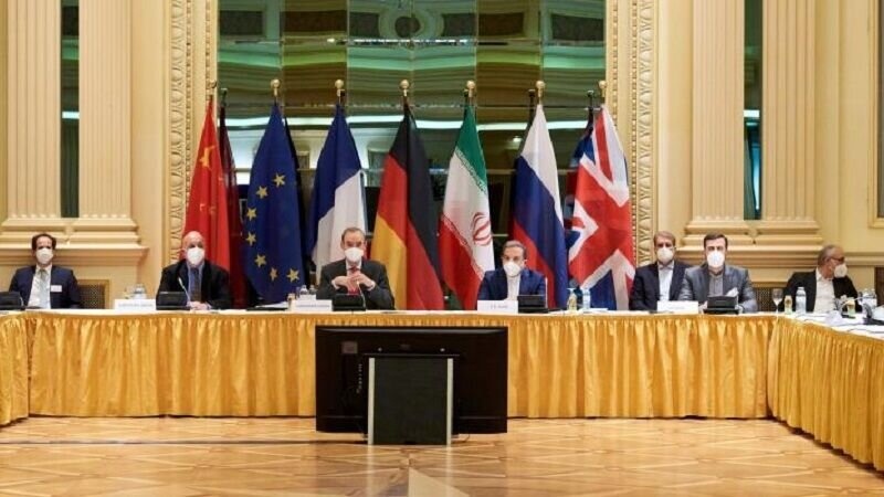 Iranpress: اجتماع اللجنة المشتركة للإتفاق النووي سيعقد غدا