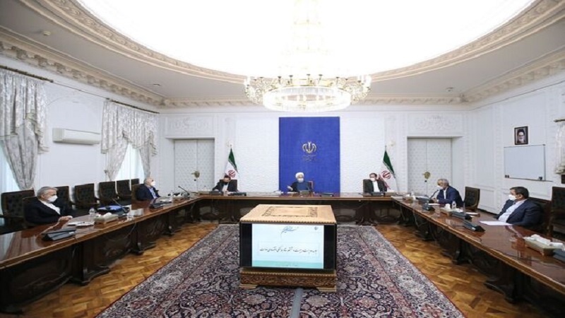 Iranpress: روحاني : الحكومة ستواصل دعم المنتجين 