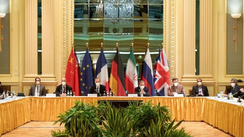 Iranpress: انطلاق الجولة الرابعة من مفاوضات اللجنة المشتركة للاتفاق النووي بفيينا