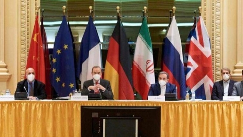 Iranpress: مفاوضات نووية مكثفة في فيينا بين ايران ورؤساء الوفود المشاركة 
