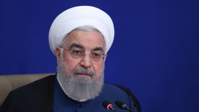 Iranpress: روحاني: صناديق الاقتراع هي حصيلة وإنجاز مهم للثورة الإسلامية