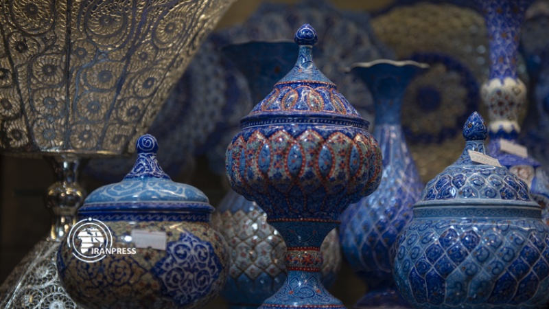 Iranpress: بيت "سعادة شيراز"؛ متحف فناني الصناعات اليدوية الإيرانية 