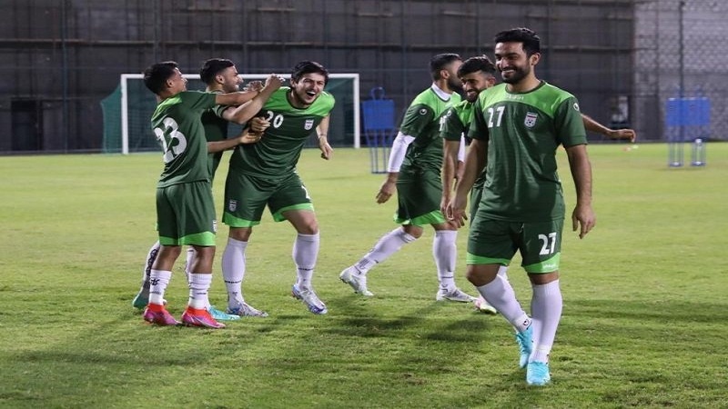 Iranpress: أول دورة تدريبية للمنتخب الوطني الإيراني لكرة القدم في المنامة