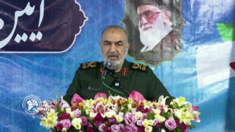 Iranpress: القائد العام لحرس الثورة الإسلامية: لدينا طائرات مسيرة تصل مداها 7 آلاف كيلومتر