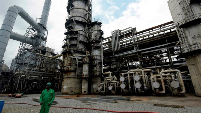 Iranpress: منشآت نفطية نيجيرية مهددة بالهجوم