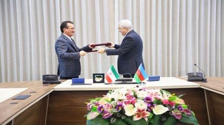 توقيع اتفاقية تعاون سككي بين إيران وجمهورية أذربيجان