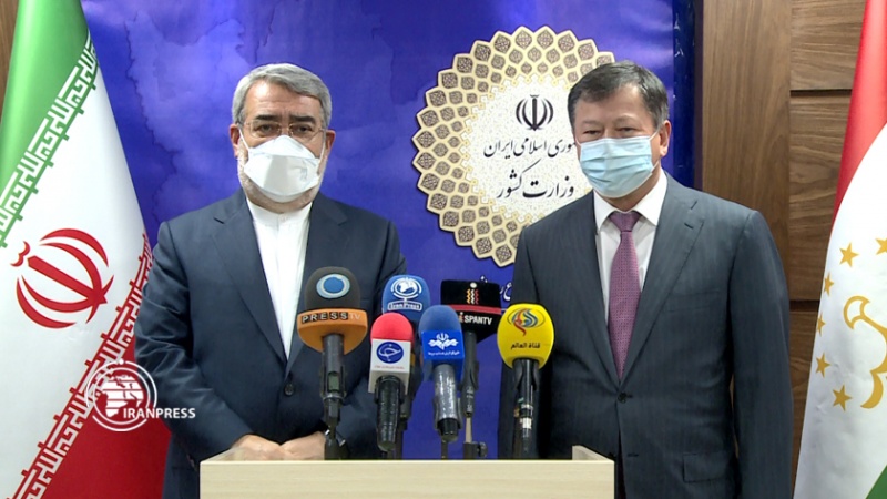 Iranpress: رحماني فضلي: إرادة إيران وطاجيكستان ترتكز على توسيع التعاون