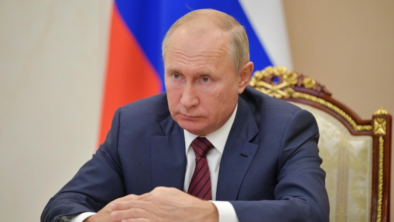 Iranpress: بوتين يحذر واشنطن من ارتكاب أخطاء الاتحاد السوفيتي السابق