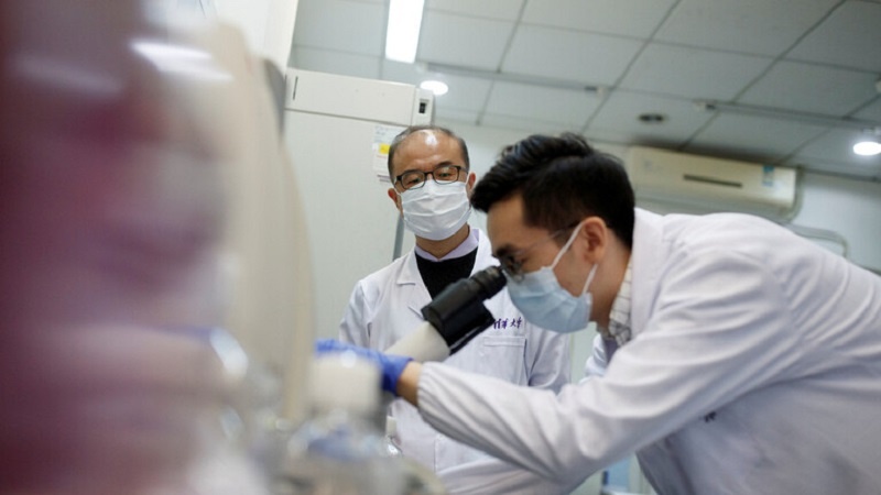 Iranpress: الصين تدعو لدراسة منحازة وغيرمسيسة لمنشأ فيروس كورونا 