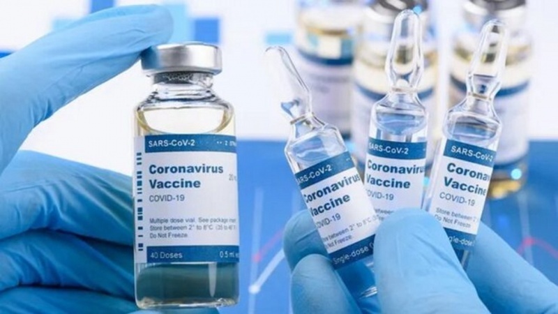 Iranpress: إيران تواصل استيراد لقاحات مضادة لفيروس كورونا