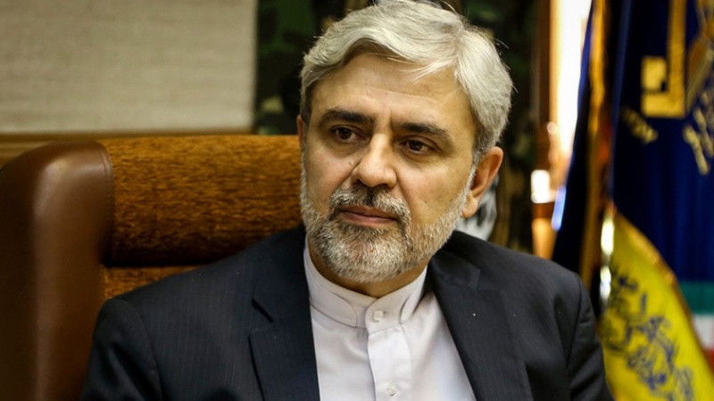 Iranpress: تمتين العلاقات مع الجيران يشكل أولوية لإيران