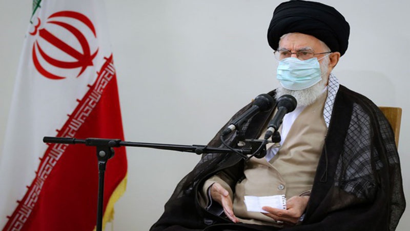 Iranpress: قائد الثورة الإسلامية يكلف مسؤولي البلاد بمعالجة مشاكل محافظة خوزستان بشكل جاد