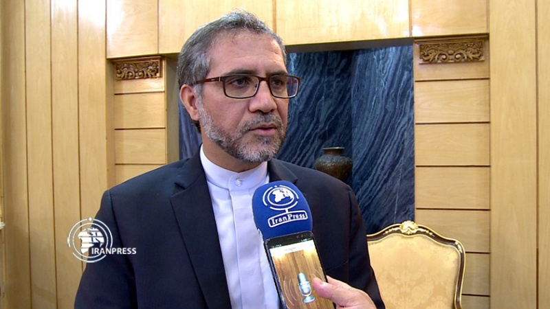 Iranpress: نائب برلماني: اميركا بصدد تعويض إخفاقاتها عبر سرقة أموال الشعوب