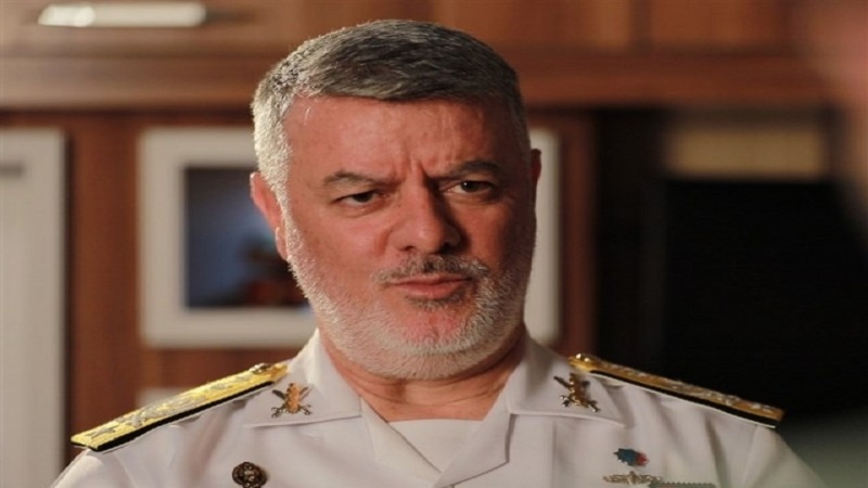 Iranpress: قائد القوة البحرية: التواجد الإسرائيلي في منطقتنا الإقليمية ضرب من الخيال