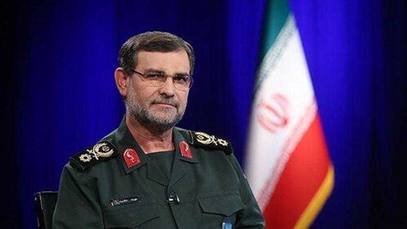 Iranpress: قائد عسكري إيراني يوكد جهوزية القوات البحرية للدفاع عن قیم الثورة الإسلامية