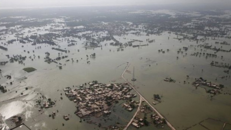 Iranpress: حدوث فيضانات عارمة في مدينة راولبندي في باكستان