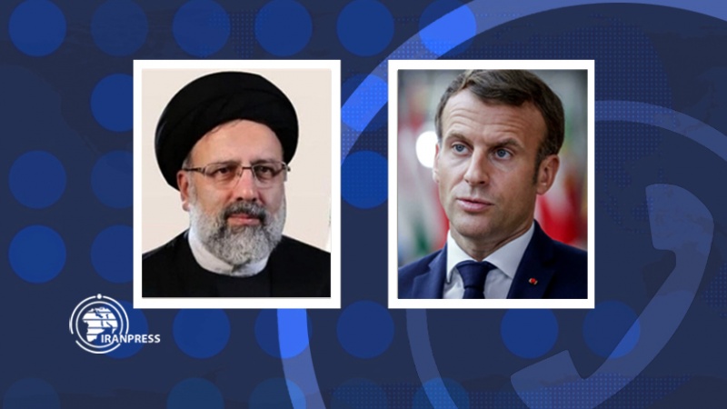 Iranpress: الرئيس رئيسي: إيران ترحب بتوسيع العلاقات مع فرنسا