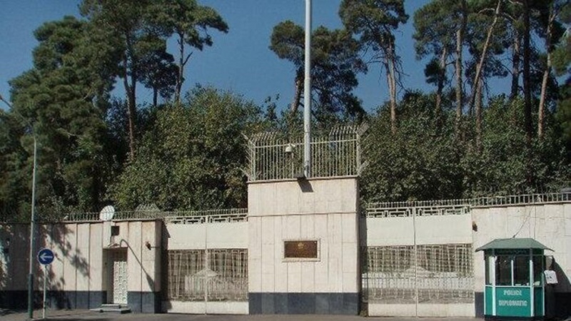 Iranpress: السفارة الروسية في طهران تعتذر للشعب الإيراني