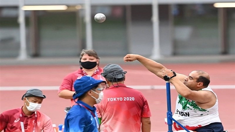 Iranpress: إيراني يحرز الفضية في رمي الجلة بالألعاب البارلمبية طوكيو