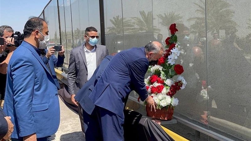 Iranpress: أمير عبد اللهيان يتوقف عند مكان استشهاد القائد سليماني في بغداد