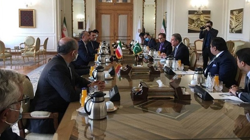 Iranpress:  ايران تعلن استعدادها لاستضافة اجتماع وزاري حول أفغانستان