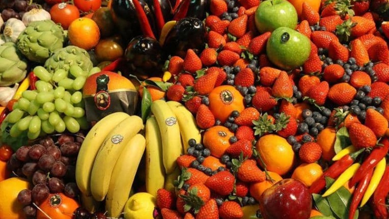 Iranpress: هذه الفواكه والخضراوات تقي من ألزهايمر