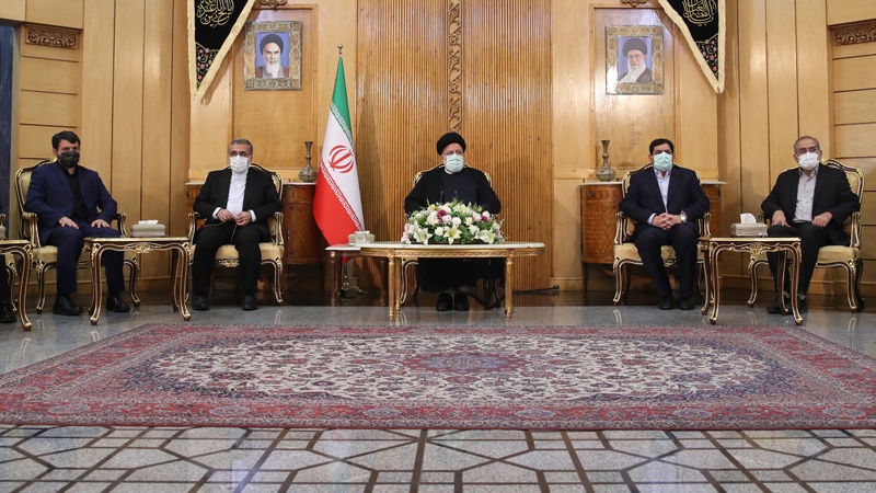 Iranpress: رئيسي: إيران تولي أهمية فائقة لمنظمة شنغهاي للتعاون الإقليمي