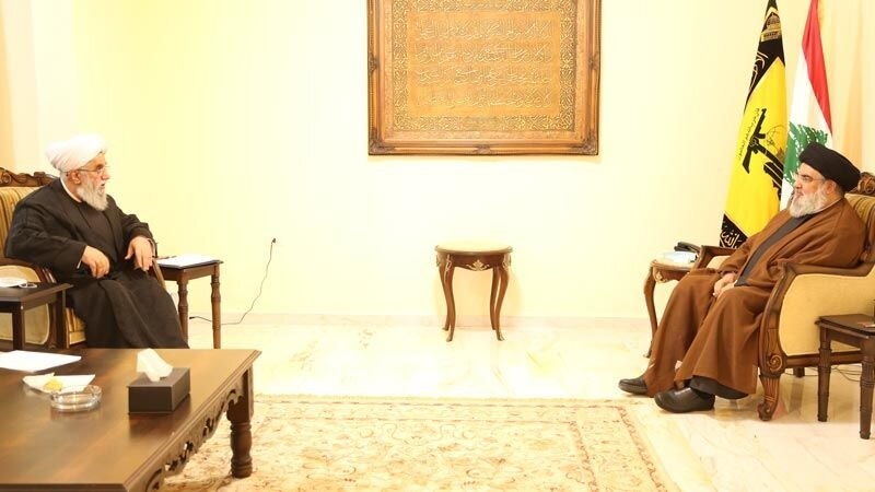 Iranpress: الأمين العام للمجمع العالمي لأهل البيت (ع) يلتقي السيد حسن نصرالله